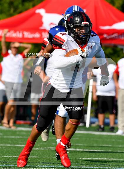 Thumbnail 2 in Darien vs Fairfield Warde photogallery.