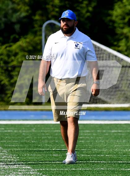 Thumbnail 2 in Darien vs Fairfield Warde photogallery.