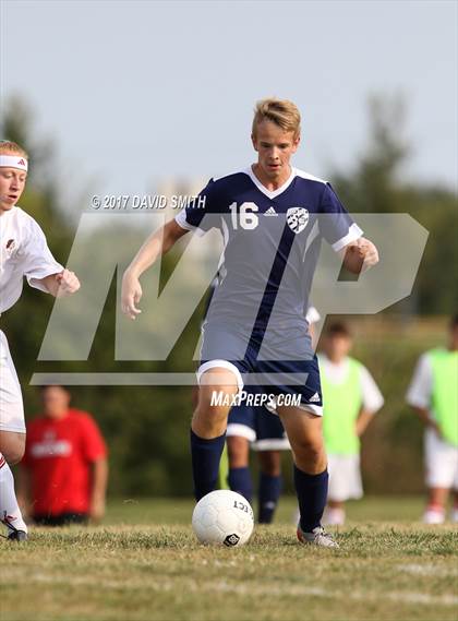 Thumbnail 3 in Oak Park @ Fort Osage photogallery.