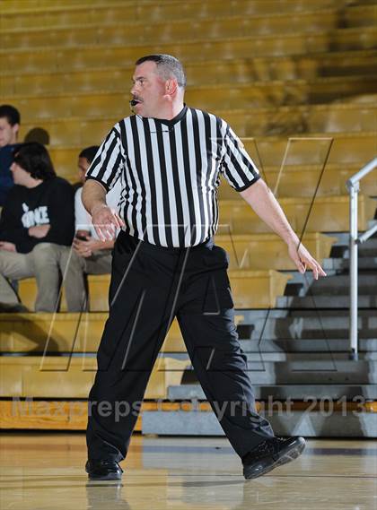 Thumbnail 3 in Aliso Niguel vs. Valencia (CIF SS Playoffs) photogallery.