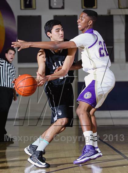 Thumbnail 1 in Aliso Niguel vs. Valencia (CIF SS Playoffs) photogallery.