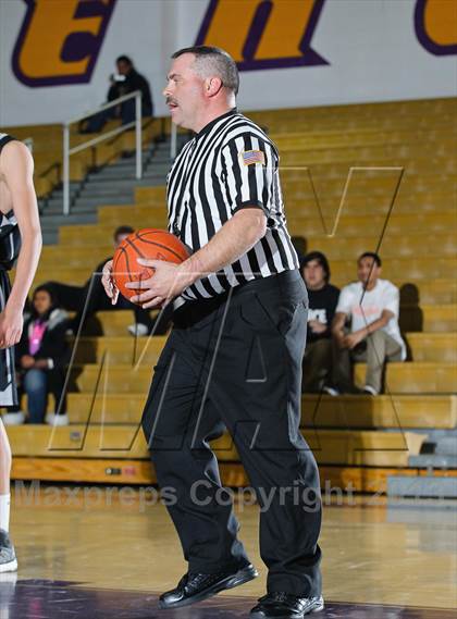 Thumbnail 1 in Aliso Niguel vs. Valencia (CIF SS Playoffs) photogallery.