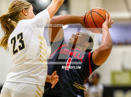 Thumbnail 3 in Sidwell Friends @ Paul VI photogallery.