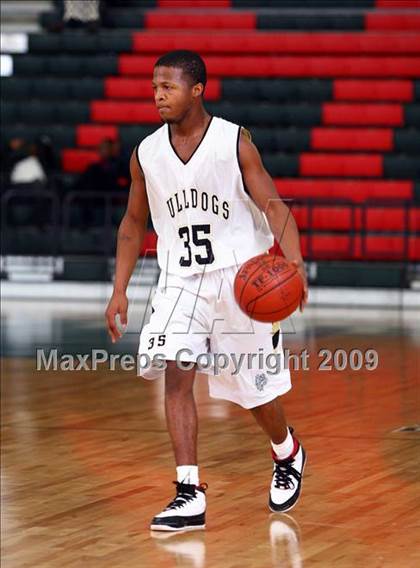 Thumbnail 1 in St. John's vs. North Forest (Texas Jamboree) photogallery.
