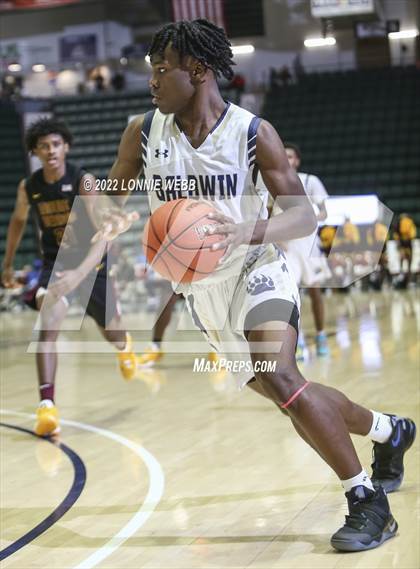 Thumbnail 1 in Mount Vernon vs Baldwin (NYSPHSAA Class AA Semifinal) photogallery.