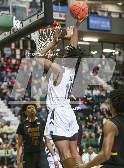 Thumbnail 3 in Mount Vernon vs Baldwin (NYSPHSAA Class AA Semifinal) photogallery.
