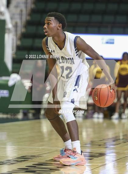 Thumbnail 1 in Mount Vernon vs Baldwin (NYSPHSAA Class AA Semifinal) photogallery.