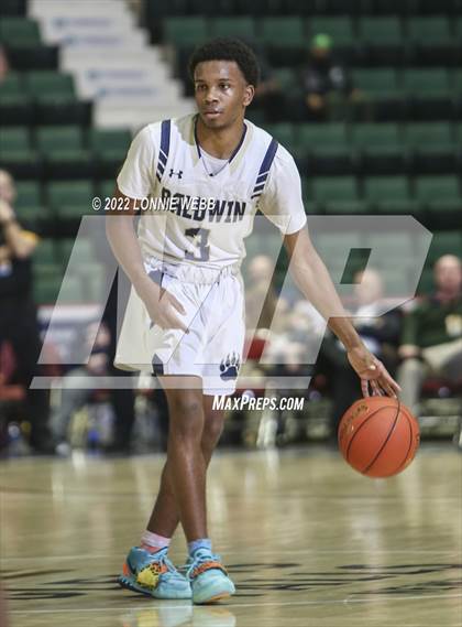 Thumbnail 3 in Mount Vernon vs Baldwin (NYSPHSAA Class AA Semifinal) photogallery.