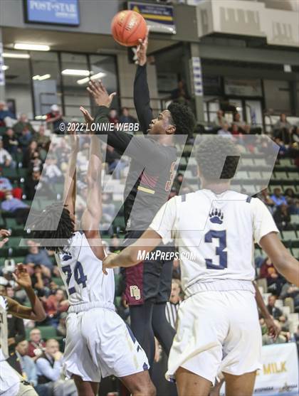 Thumbnail 2 in Mount Vernon vs Baldwin (NYSPHSAA Class AA Semifinal) photogallery.