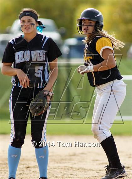 Thumbnail 2 in Thompson Valley vs Pueblo West (CHSAA 4A State First Round) photogallery.