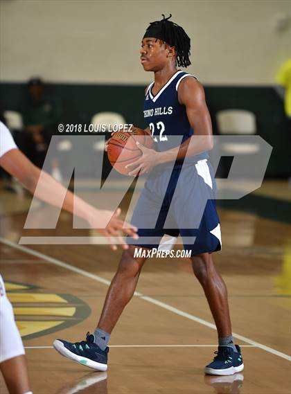 Thumbnail 2 in Chino Hills vs. Buckeye (Classic at Damien) photogallery.
