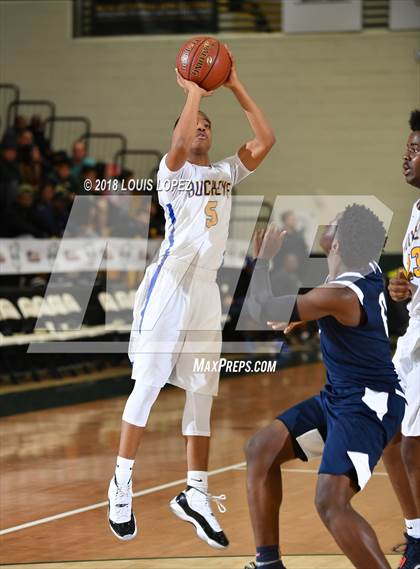Thumbnail 2 in Chino Hills vs. Buckeye (Classic at Damien) photogallery.
