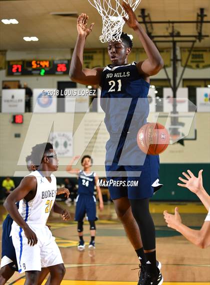 Thumbnail 2 in Chino Hills vs. Buckeye (Classic at Damien) photogallery.