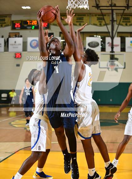 Thumbnail 2 in Chino Hills vs. Buckeye (Classic at Damien) photogallery.