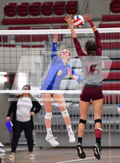 Thumbnail 1 in Morrilton vs. Valley View (AAA 4A Semifinal Playoff) photogallery.