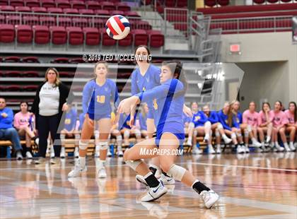 Thumbnail 3 in Morrilton vs. Valley View (AAA 4A Semifinal Playoff) photogallery.