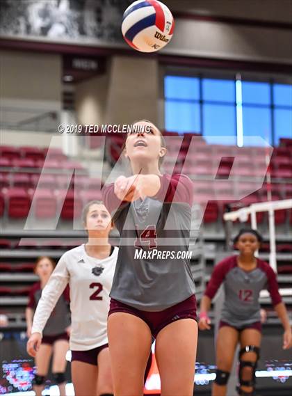 Thumbnail 1 in Morrilton vs. Valley View (AAA 4A Semifinal Playoff) photogallery.
