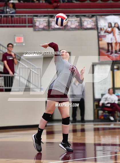 Thumbnail 3 in Morrilton vs. Valley View (AAA 4A Semifinal Playoff) photogallery.