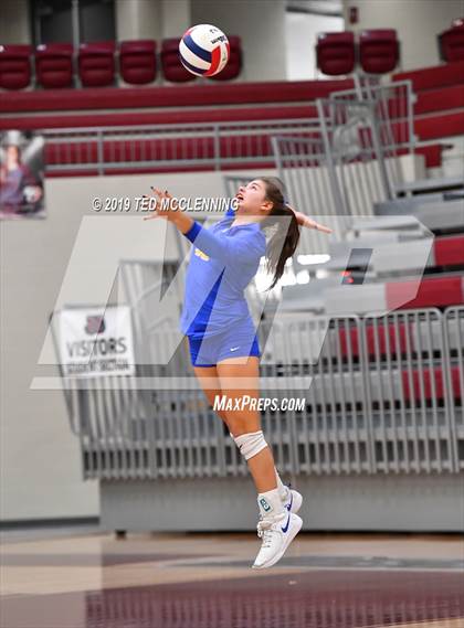 Thumbnail 2 in Morrilton vs. Valley View (AAA 4A Semifinal Playoff) photogallery.
