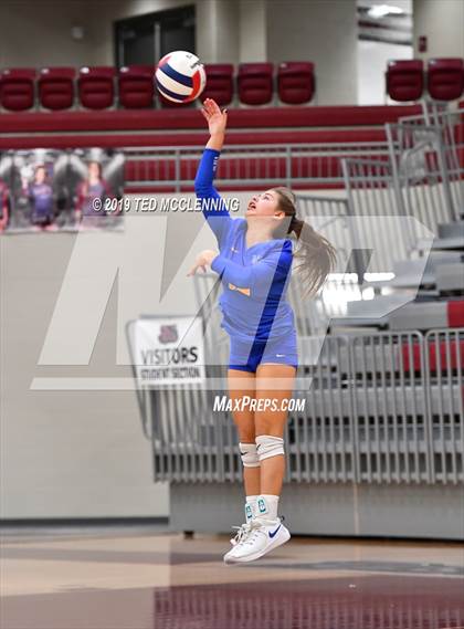 Thumbnail 3 in Morrilton vs. Valley View (AAA 4A Semifinal Playoff) photogallery.