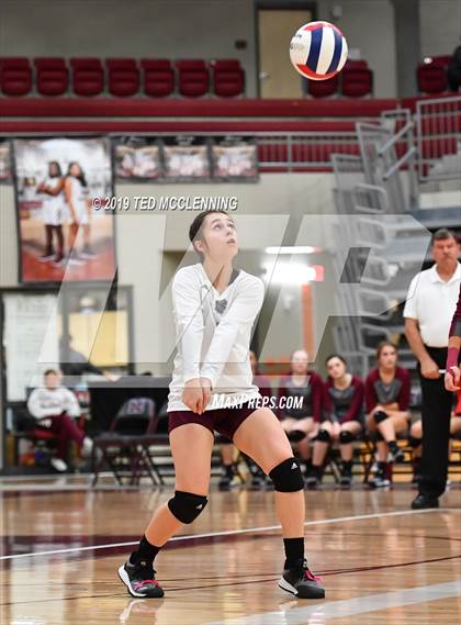 Thumbnail 1 in Morrilton vs. Valley View (AAA 4A Semifinal Playoff) photogallery.