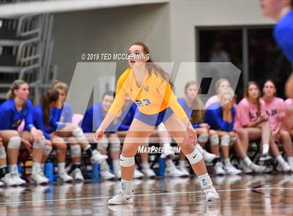 Thumbnail 2 in Morrilton vs. Valley View (AAA 4A Semifinal Playoff) photogallery.