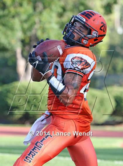 Thumbnail 1 in Pomona @ Lakewood photogallery.
