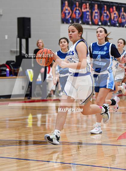 Thumbnail 3 in Brazos Christian vs Reicher Catholic  photogallery.