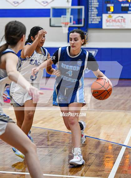 Thumbnail 3 in Brazos Christian vs Reicher Catholic  photogallery.