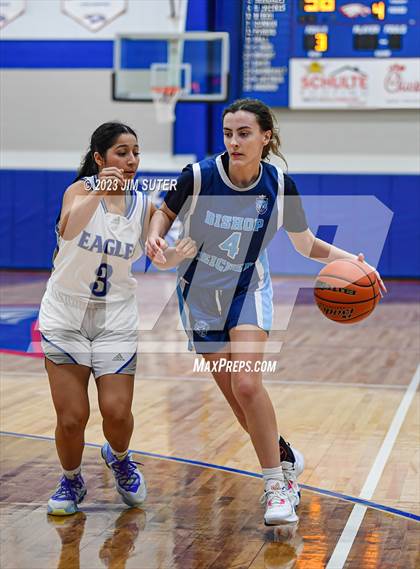 Thumbnail 2 in Brazos Christian vs Reicher Catholic  photogallery.