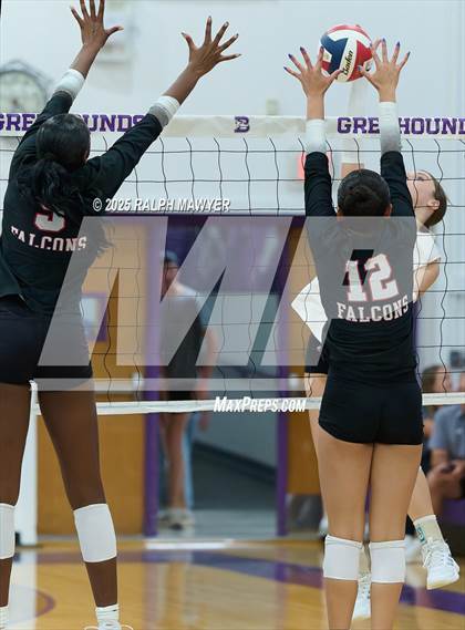 Thumbnail 3 in Stevens @ Boerne photogallery.