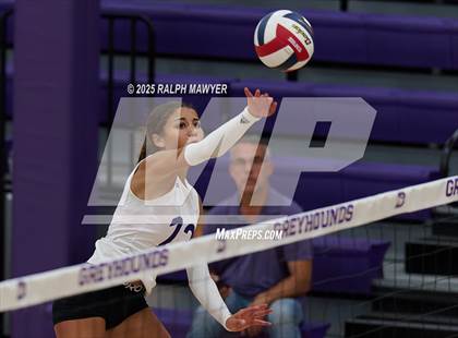 Thumbnail 2 in Stevens @ Boerne photogallery.