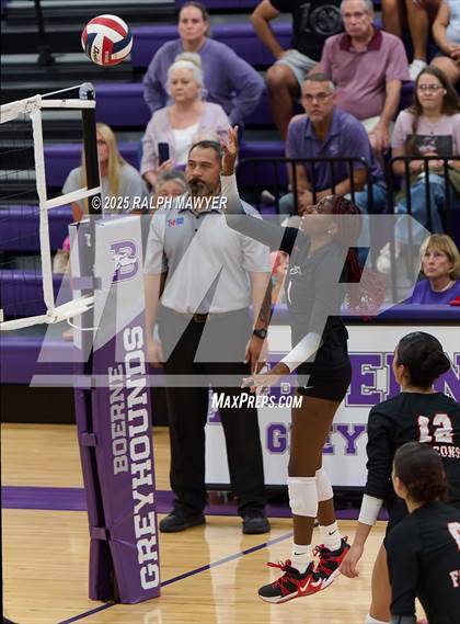Thumbnail 3 in Stevens @ Boerne photogallery.