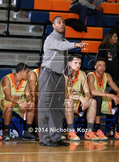 Thumbnail 2 in Victory Prep vs. Future College Prep (Tarkanian Classic) photogallery.