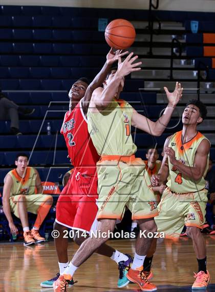 Thumbnail 2 in Victory Prep vs. Future College Prep (Tarkanian Classic) photogallery.