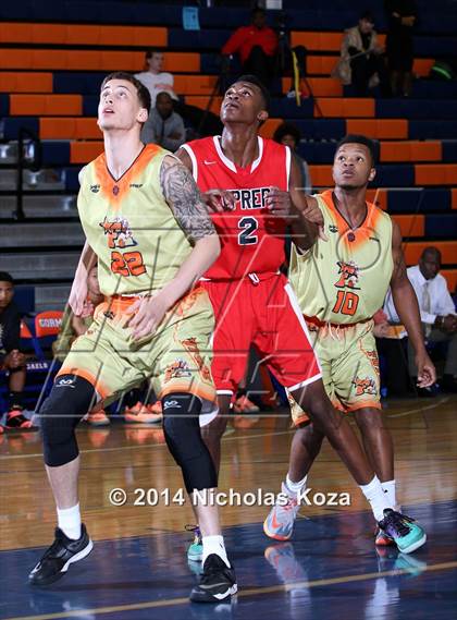 Thumbnail 2 in Victory Prep vs. Future College Prep (Tarkanian Classic) photogallery.