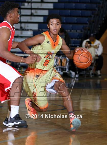 Thumbnail 3 in Victory Prep vs. Future College Prep (Tarkanian Classic) photogallery.