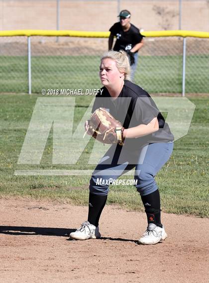 Thumbnail 2 in East Bakersfield @ Tehachapi photogallery.