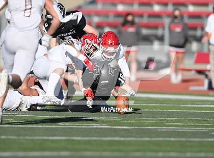 Thumbnail 2 in Durango vs. Roosevelt (CHSAA 3A State Final) photogallery.