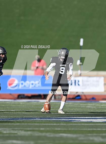 Thumbnail 1 in Durango vs. Roosevelt (CHSAA 3A State Final) photogallery.