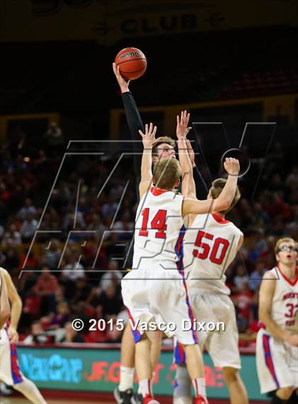 Thumbnail 2 in Gilbert vs. Mountain View (AIA Division 1 Quarterfinal) photogallery.