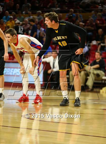 Thumbnail 2 in Gilbert vs. Mountain View (AIA Division 1 Quarterfinal) photogallery.