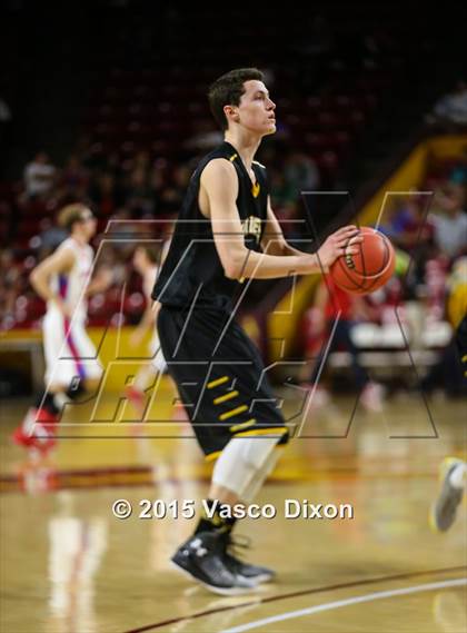 Thumbnail 3 in Gilbert vs. Mountain View (AIA Division 1 Quarterfinal) photogallery.
