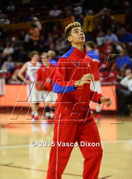 Thumbnail 1 in Gilbert vs. Mountain View (AIA Division 1 Quarterfinal) photogallery.