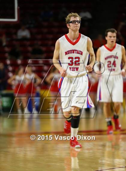 Thumbnail 3 in Gilbert vs. Mountain View (AIA Division 1 Quarterfinal) photogallery.