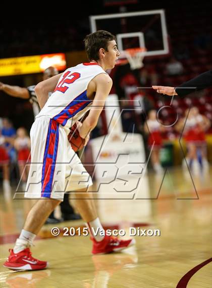 Thumbnail 2 in Gilbert vs. Mountain View (AIA Division 1 Quarterfinal) photogallery.
