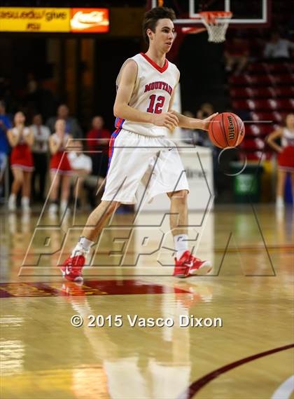 Thumbnail 2 in Gilbert vs. Mountain View (AIA Division 1 Quarterfinal) photogallery.