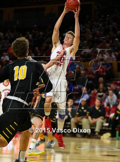 Thumbnail 1 in Gilbert vs. Mountain View (AIA Division 1 Quarterfinal) photogallery.
