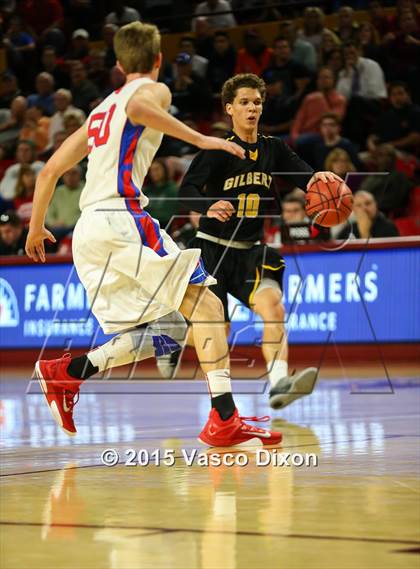 Thumbnail 3 in Gilbert vs. Mountain View (AIA Division 1 Quarterfinal) photogallery.