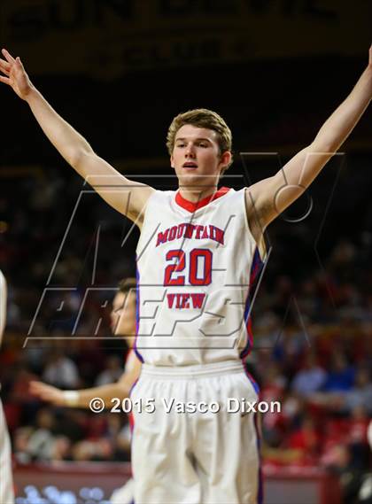 Thumbnail 3 in Gilbert vs. Mountain View (AIA Division 1 Quarterfinal) photogallery.
